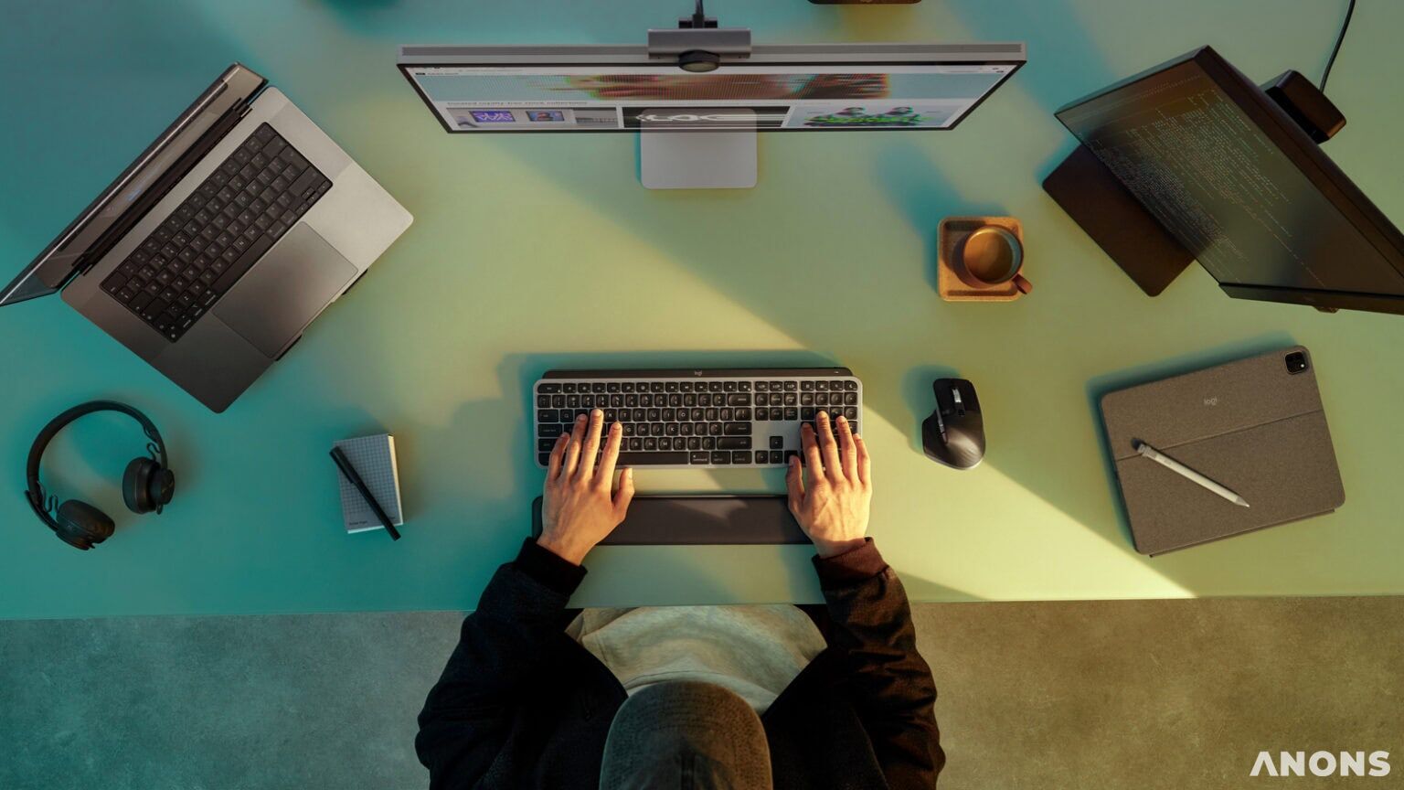 Logitech представила новые клавиатуры и мышку для Apple Mac