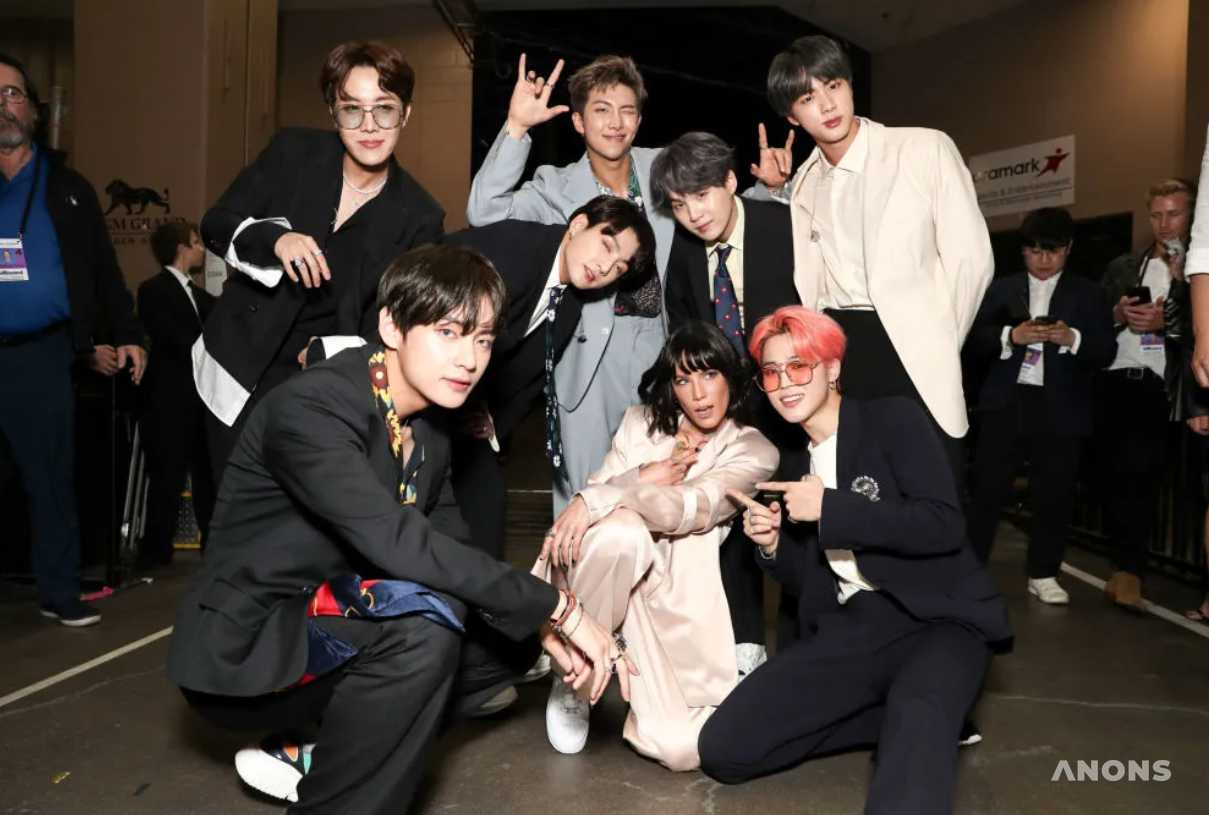 Хит BTS и Холзи Boy With Luv стал первой корейской песней с миллиардом прослушиваний на Spotify