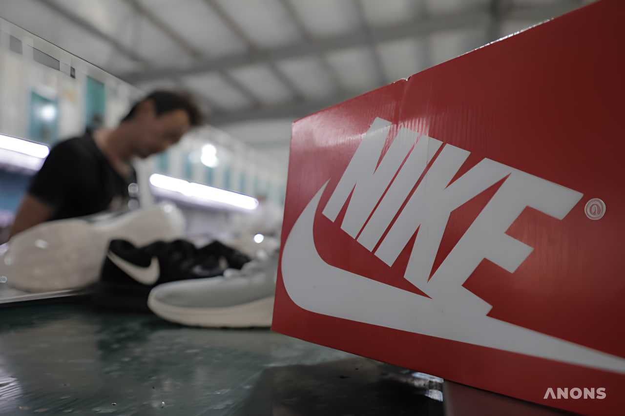 В Узбекистане запустили производство кроссовок Nike