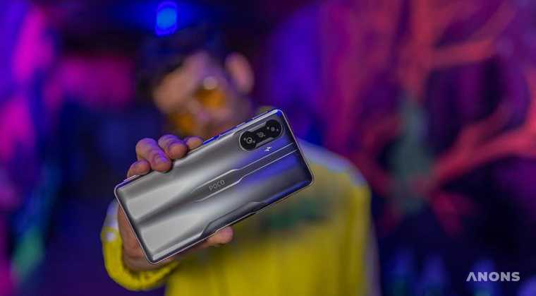Xiaomi представила смартфон Poco F3 GT – игровую версию популярного смартфона
