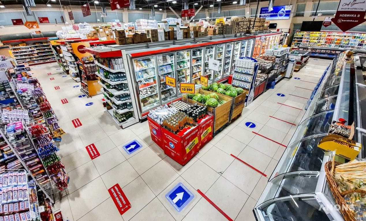 В супермаркетах Korzinka.uz начали вводить одностороннее движение