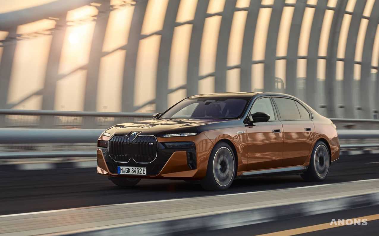 BMW представила свой самый быстрый электрокар i7 M70