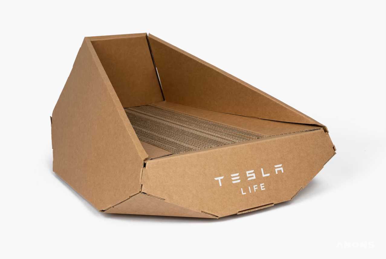 Tesla выпустила лежанку для кошек в стиле электрокара Cybertruck