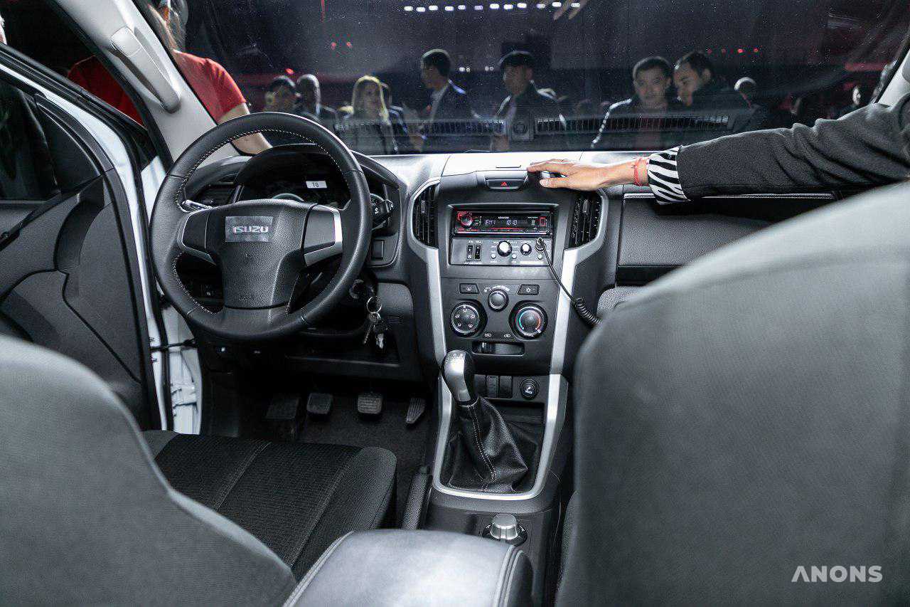 SamAuto представил первые в Узбекистане пикапы ISUZU D-Max - фото