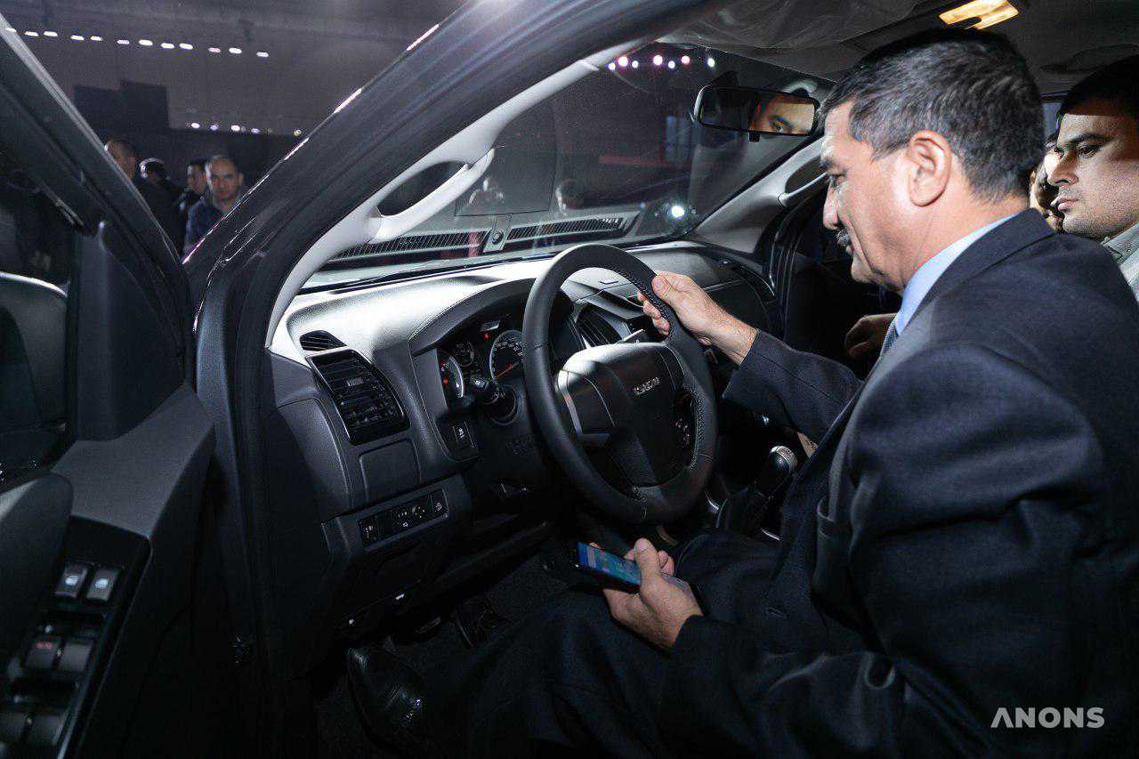SamAuto представил первые в Узбекистане пикапы ISUZU D-Max - фото