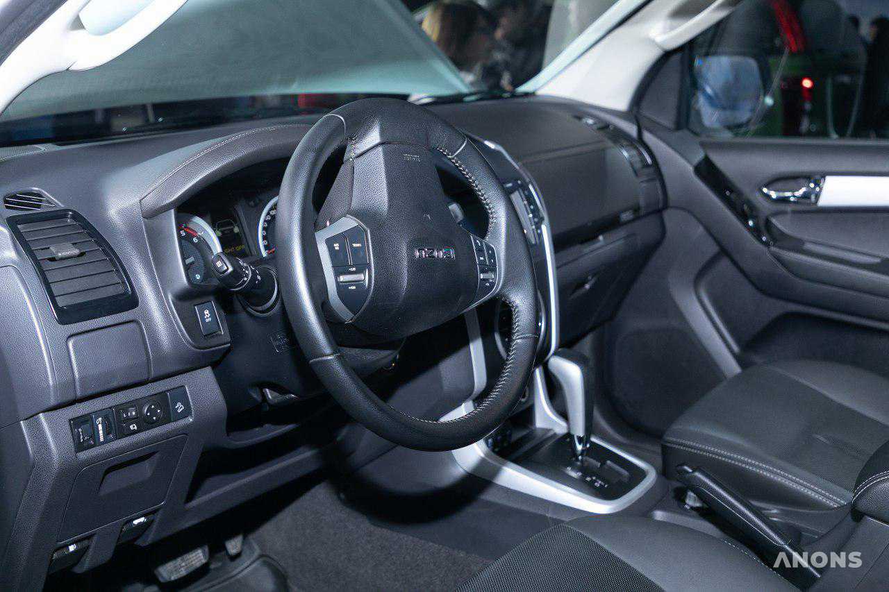 SamAuto представил первые в Узбекистане пикапы ISUZU D-Max - фото