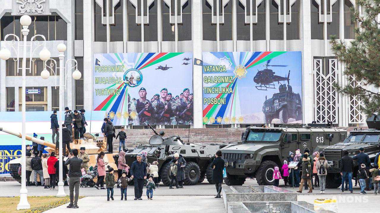Военно-патриотический фестиваль в честь Дня защитников Родины - фото
