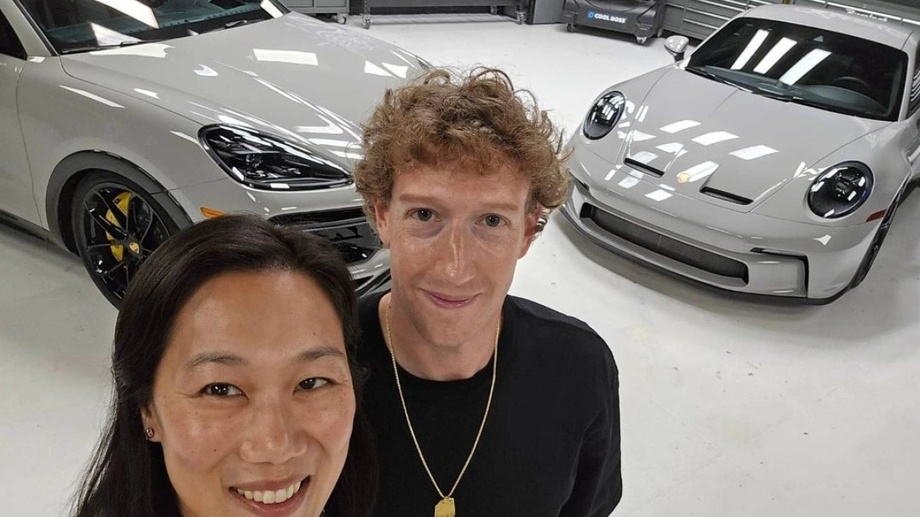 Марк Цукерберг построил минивэн Porsche для своей жены