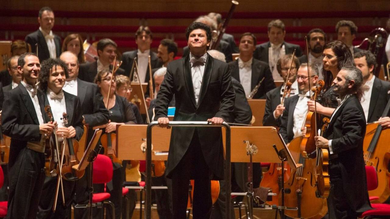 Oʻzbekistonda Aziz Shohakimov va Tekfen filarmoniya orkestrining konserti oʻtkaziladi
