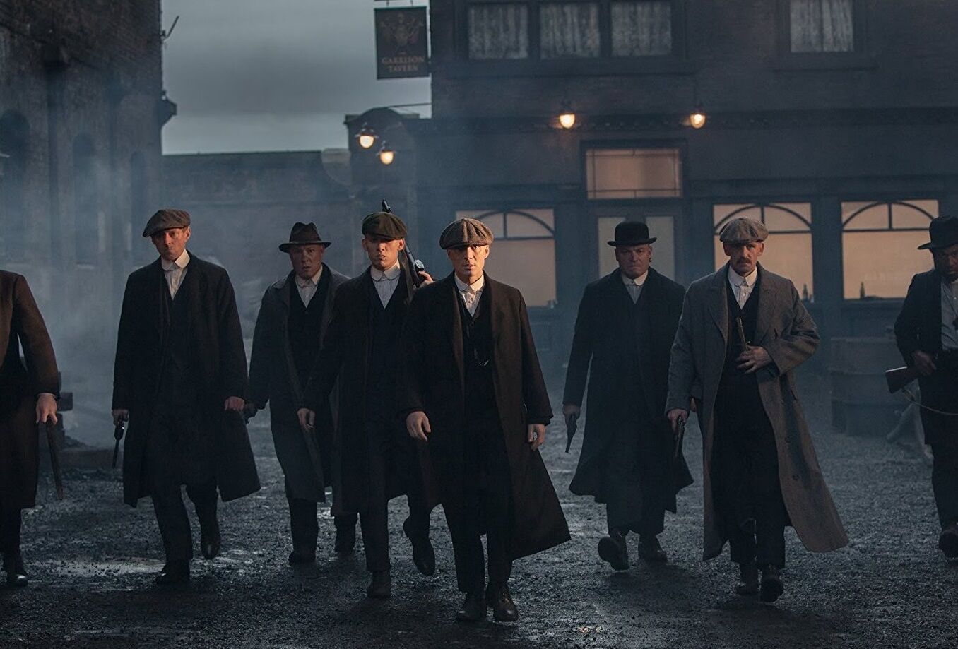 10 захватывающих «мужских» сериалов