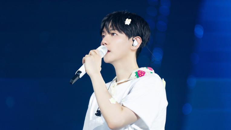 Показ фильма Baekhyun: Lonsdaleite