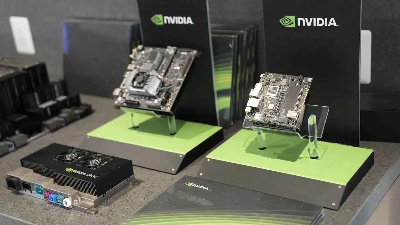 Nvidia поможет Узбекистану развивать ИИ в вузах и госорганах