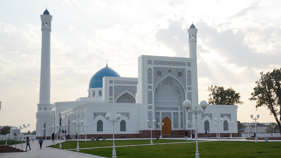 Toshkentda masjidlar yaqinidagi yo‘llarda avtomobillar harakati cheklanadi
