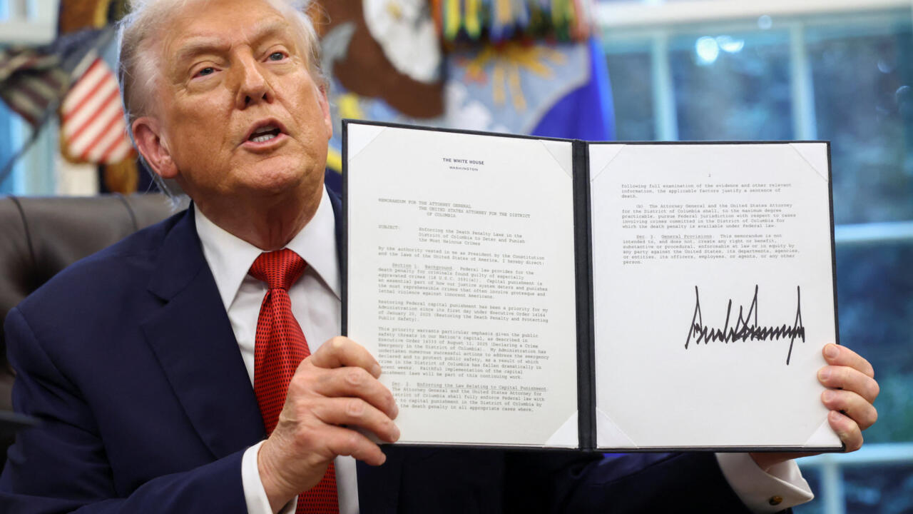 Трамп одобрил сделку по приобретению TikTok
