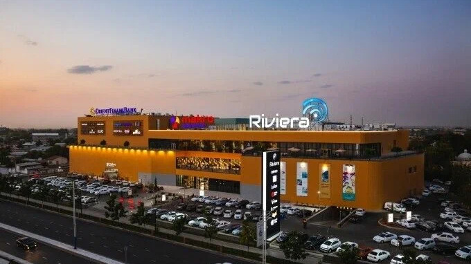 Шоу-программа в Riviera Mall