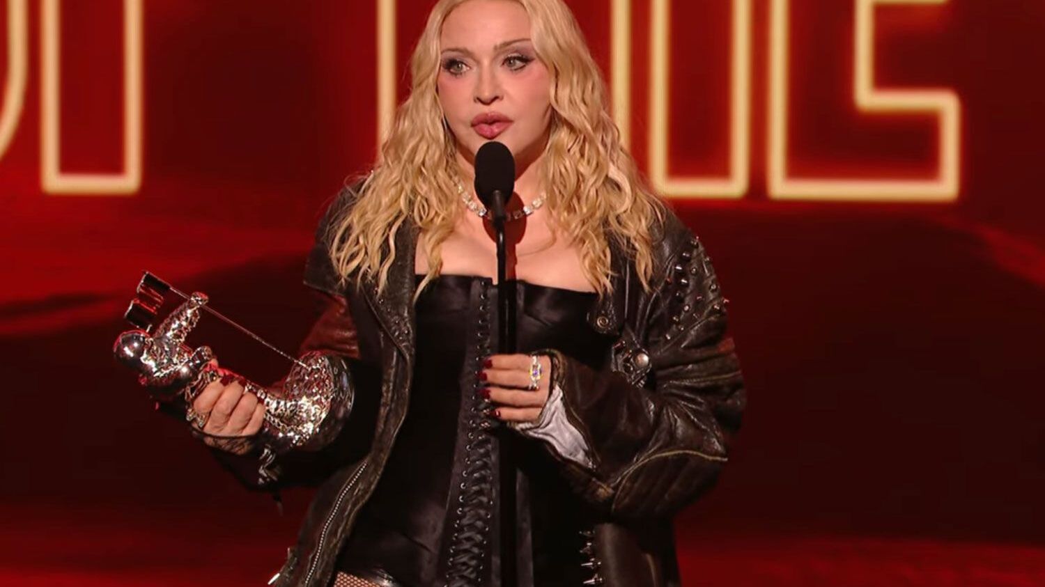 Мадонна получила семь наград MTV VMA 2026